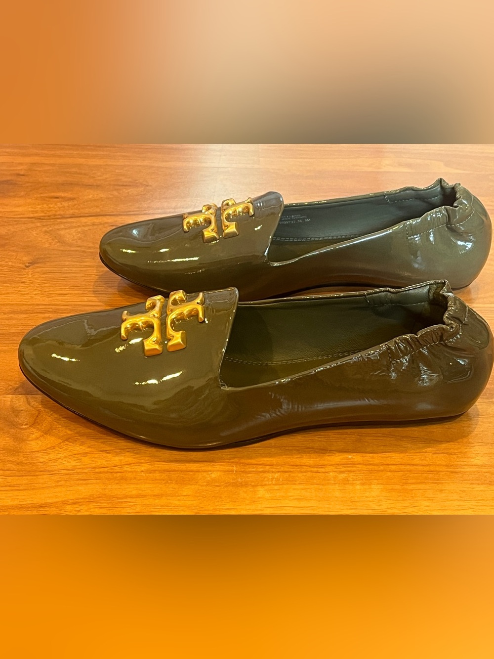 Tory Burch Eleonor Moss Spongy Patent Leather Loafer - size 8M - NWOB - Picture 9 of 12